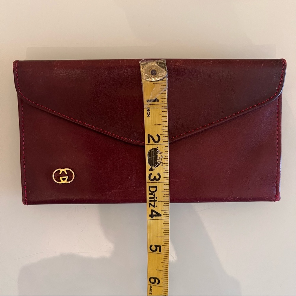 GUCCI Vintage Burgundy Leather Envelope Wallet Clutch Gold Logo - Picture 9 of 15